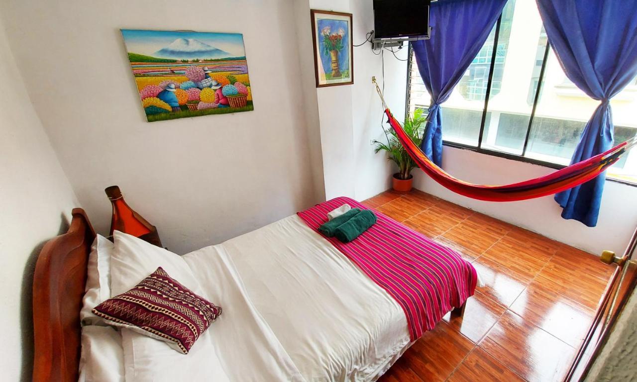 Erupcion Art Hotel & Hostel Baños Exterior foto